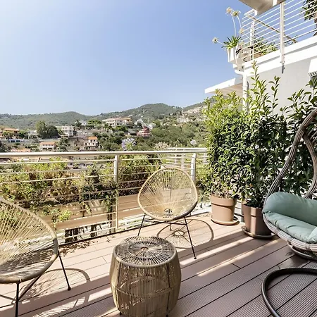 Panoramic View Apartment *